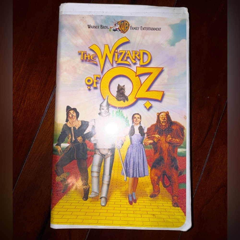 Warner Bros. The Wizard of Oz VHS - Yellow, Blue, Red